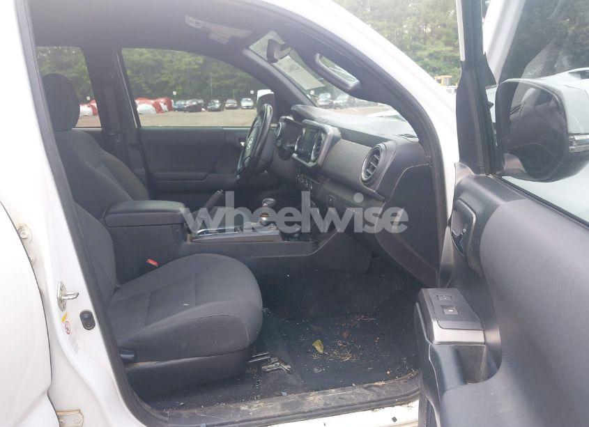 Photo 5 of 2019 Toyota Tacoma TRD SPORT (VIN 3TMCZ5ANXKM272694)