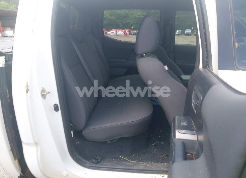 Photo 8 of 2019 Toyota Tacoma TRD SPORT (VIN 3TMCZ5ANXKM272694)