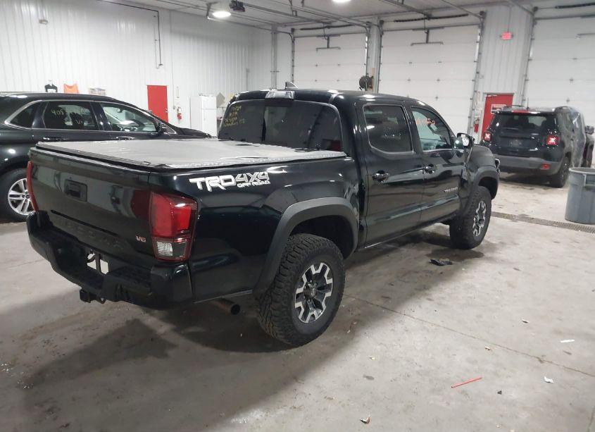 Photo 4 of 2019 Toyota Tacoma TRD OFF ROAD (VIN 3TMCZ5ANXKM278737)