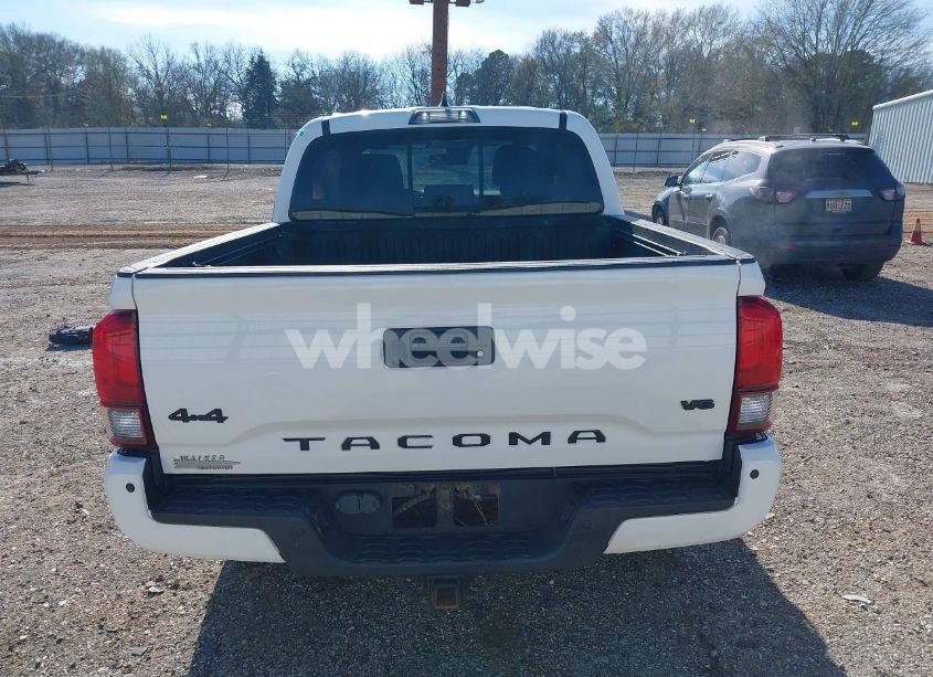 Photo 17 of 2019 Toyota Tacoma TRD SPORT (VIN 3TMCZ5ANXKM286403)