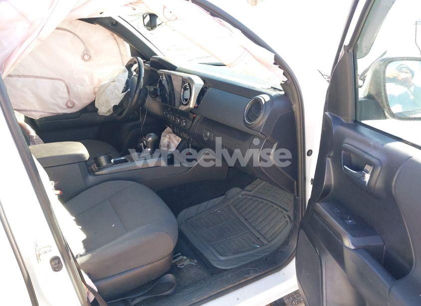 Photo 5 of 2019 Toyota Tacoma TRD SPORT (VIN 3TMCZ5ANXKM286403)