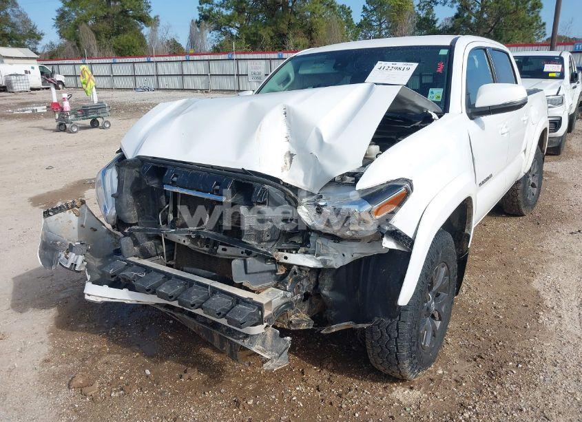 Photo 6 of 2020 Toyota Tacoma SR5 V6 (VIN 3TMCZ5ANXLM296320)