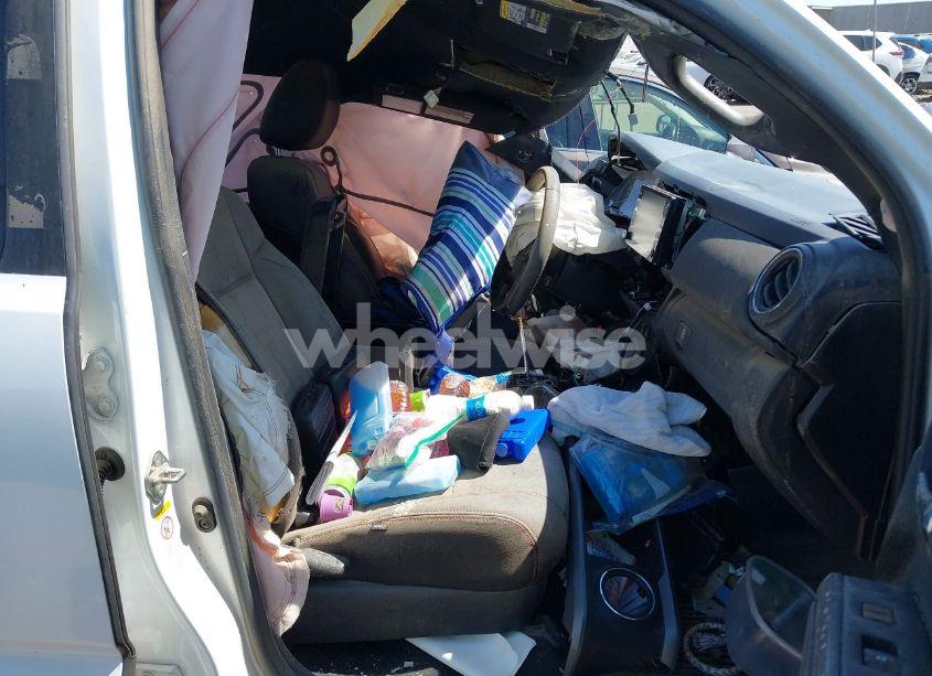 Photo 5 of 2020 Toyota Tacoma TRD OFF-ROAD (VIN 3TMCZ5ANXLM297886)