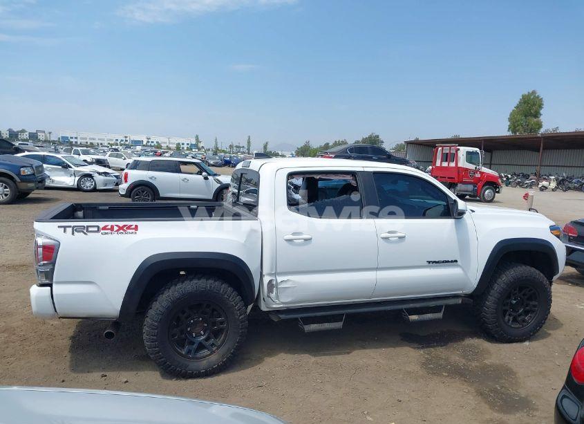 Photo 13 of 2020 Toyota Tacoma TRD OFF-ROAD (VIN 3TMCZ5ANXLM327257)