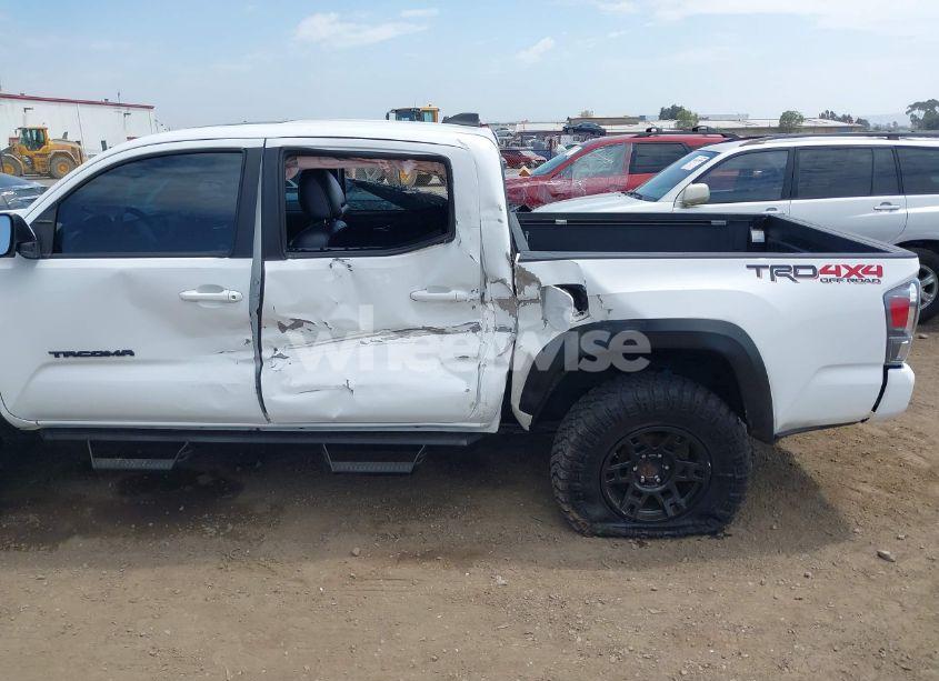 Photo 6 of 2020 Toyota Tacoma TRD OFF-ROAD (VIN 3TMCZ5ANXLM327257)