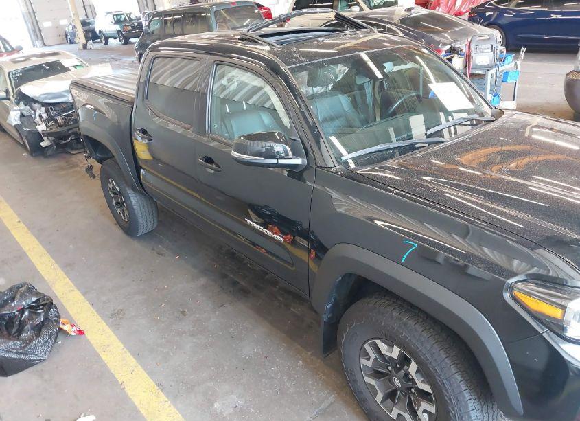 Photo 12 of 2020 Toyota Tacoma TRD OFF-ROAD (VIN 3TMCZ5ANXLM336752)