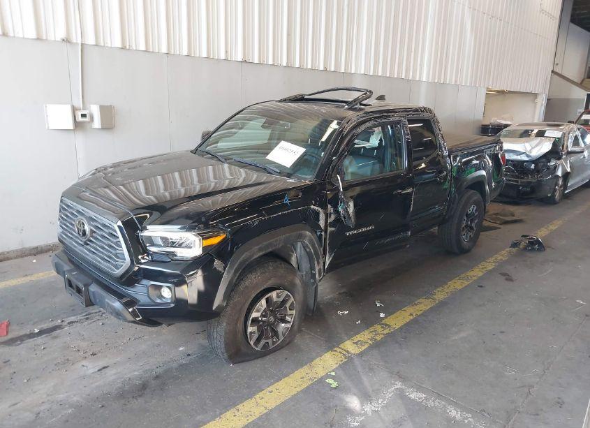 Photo 2 of 2020 Toyota Tacoma TRD OFF-ROAD (VIN 3TMCZ5ANXLM336752)