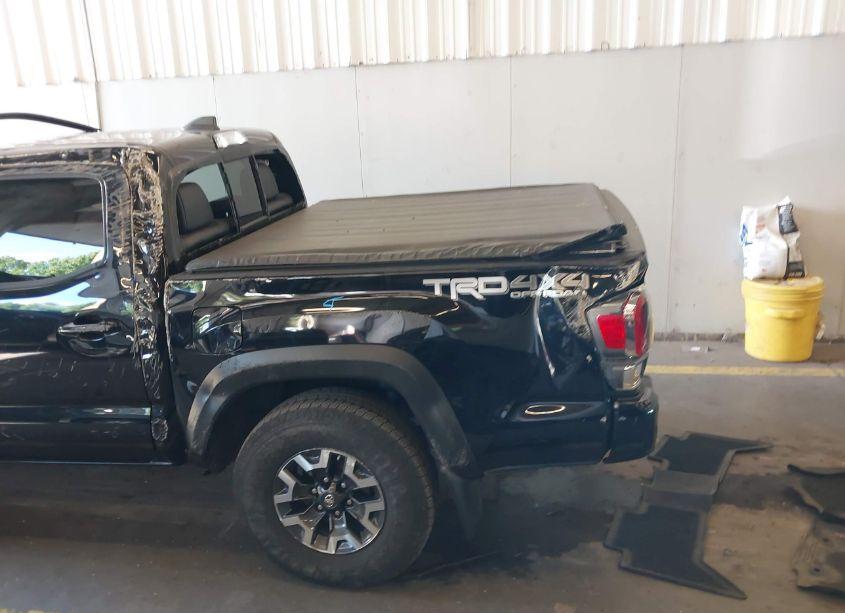 Photo 6 of 2020 Toyota Tacoma TRD OFF-ROAD (VIN 3TMCZ5ANXLM336752)