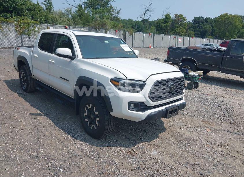 2020 Toyota Tacoma TRD OFF-ROAD (VIN 3TMCZ5ANXLM354281) main photo