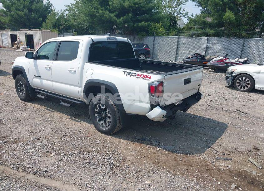 Photo 3 of 2020 Toyota Tacoma TRD OFF-ROAD (VIN 3TMCZ5ANXLM354281)