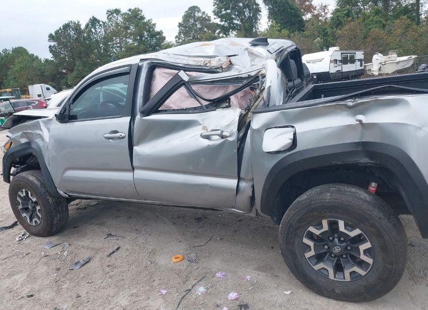 Photo 14 of 2021 Toyota Tacoma TRD OFF-ROAD (VIN 3TMCZ5ANXMM372426)