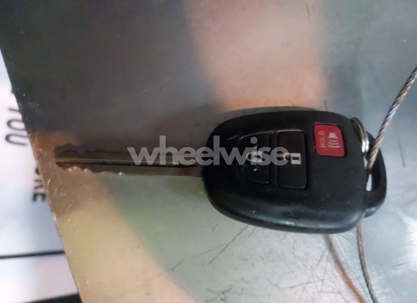 Photo 11 of 2021 Toyota Tacoma SR V6 (VIN 3TMCZ5ANXMM402315)