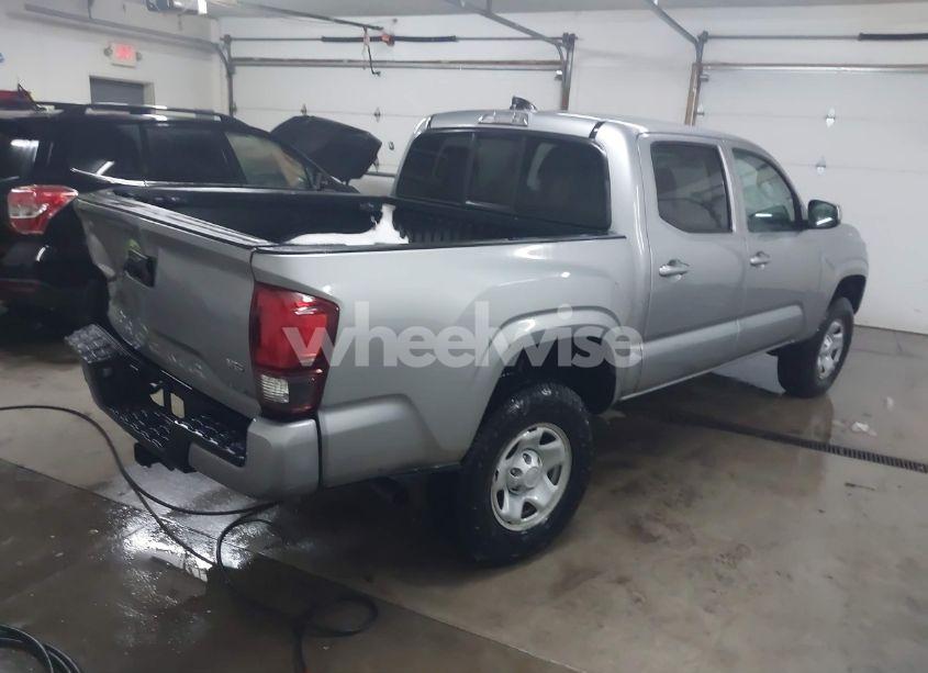 Photo 4 of 2021 Toyota Tacoma SR V6 (VIN 3TMCZ5ANXMM402315)