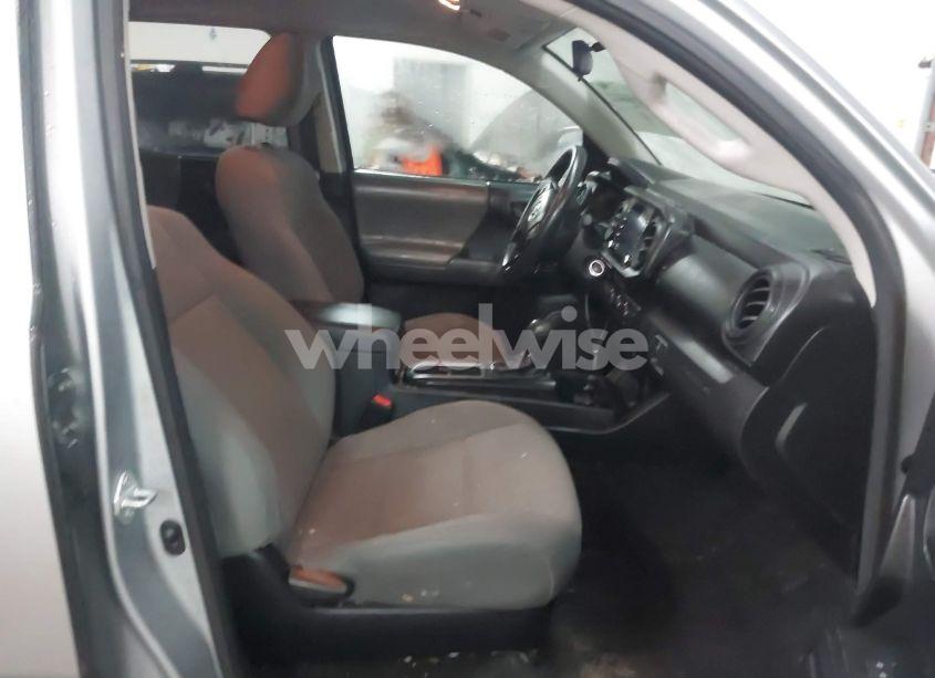 Photo 5 of 2021 Toyota Tacoma SR V6 (VIN 3TMCZ5ANXMM402315)