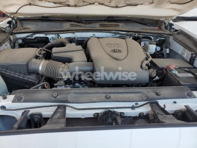 Photo 3 of 2022 TOYOTA TACOMA DOUBLE CAB N/A (VIN 3TMCZ5ANXNM454805)