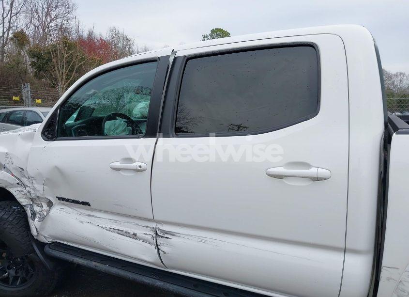 Photo 14 of 2022 Toyota Tacoma TRD SPORT (VIN 3TMCZ5ANXNM467411)