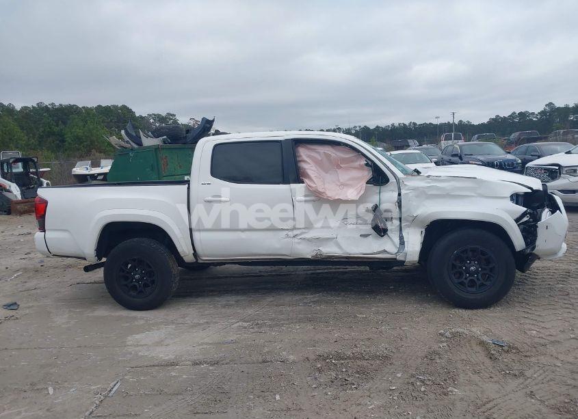 Photo 12 of 2022 Toyota Tacoma SR5 V6 (VIN 3TMCZ5ANXNM477503)