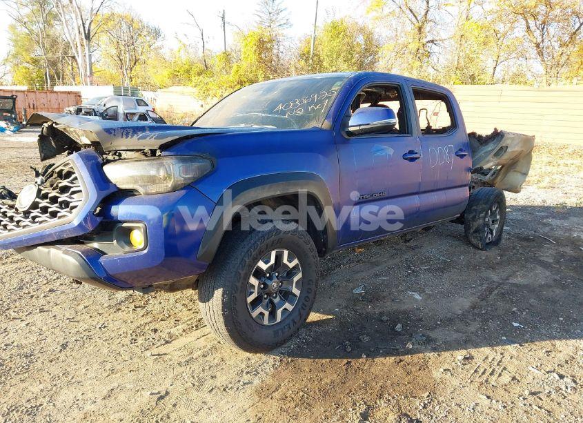 Photo 2 of 2022 Toyota Tacoma TRD OFF ROAD (VIN 3TMCZ5ANXNM490087)