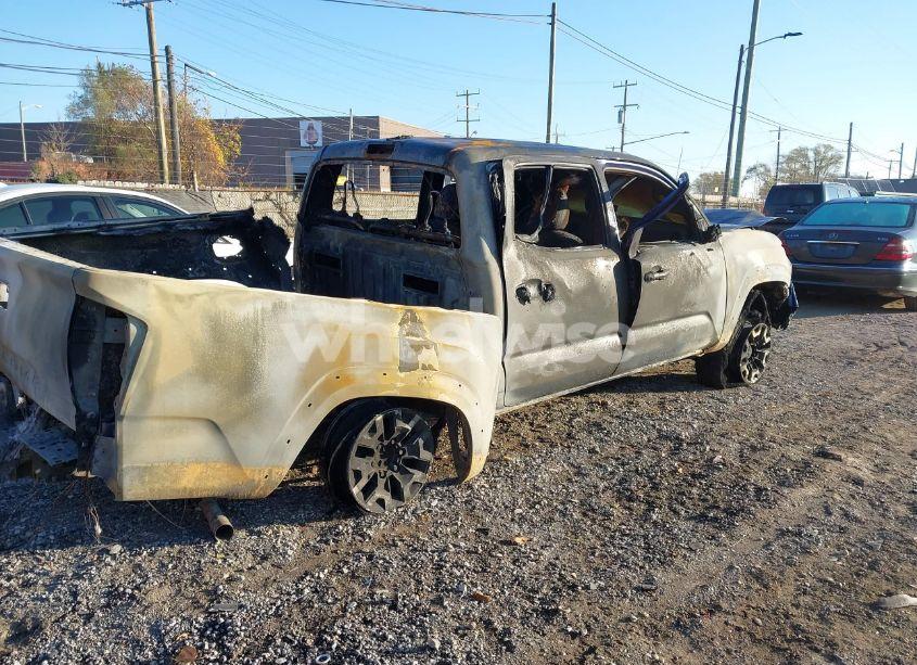 Photo 4 of 2022 Toyota Tacoma TRD OFF ROAD (VIN 3TMCZ5ANXNM490087)