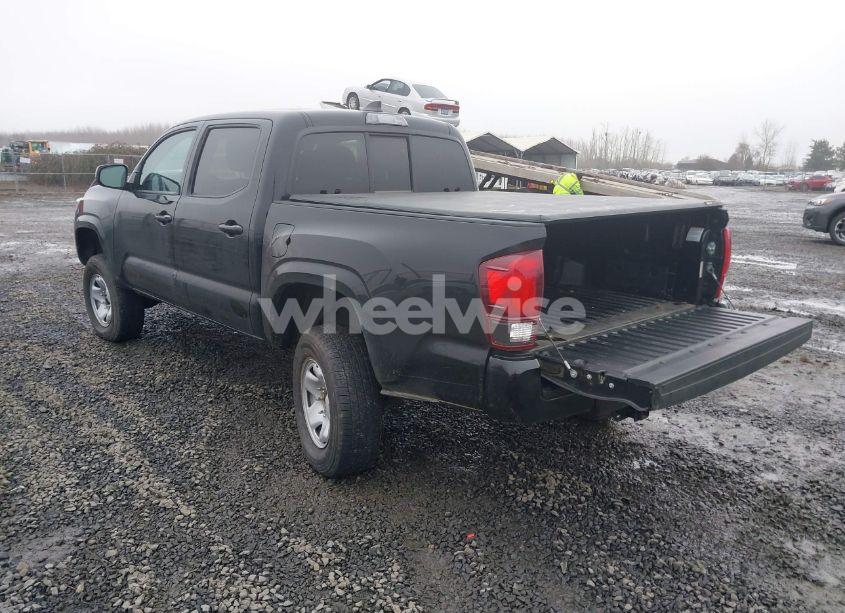 Photo 3 of 2022 Toyota Tacoma SR V6 (VIN 3TMCZ5ANXNM490638)