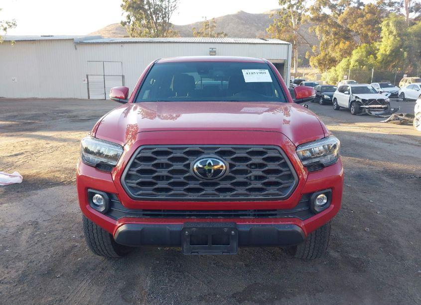 Photo 12 of 2022 Toyota Tacoma TRD OFF ROAD (VIN 3TMCZ5ANXNM492647)