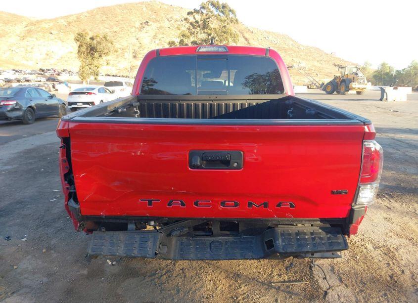 Photo 16 of 2022 Toyota Tacoma TRD OFF ROAD (VIN 3TMCZ5ANXNM492647)
