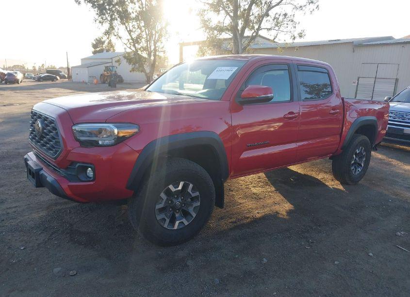 Photo 2 of 2022 Toyota Tacoma TRD OFF ROAD (VIN 3TMCZ5ANXNM492647)