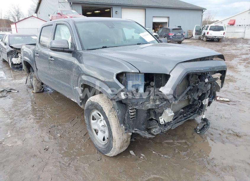 2022 Toyota Tacoma SR V6 (VIN 3TMCZ5ANXNM502979) main photo