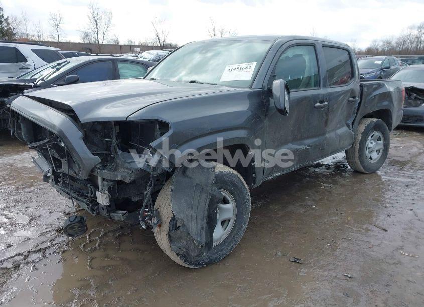 Photo 2 of 2022 Toyota Tacoma SR V6 (VIN 3TMCZ5ANXNM502979)