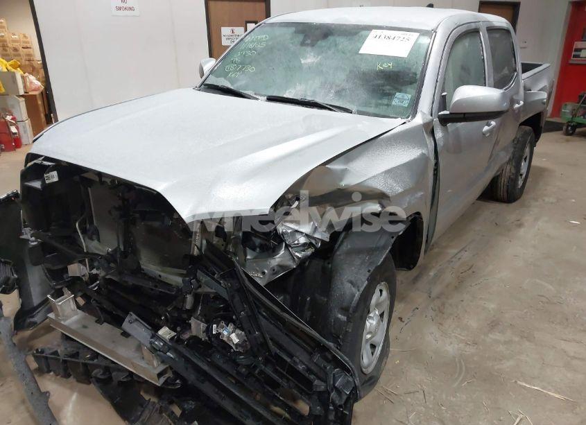 Photo 2 of 2022 Toyota Tacoma SR V6 (VIN 3TMCZ5ANXNM530930)