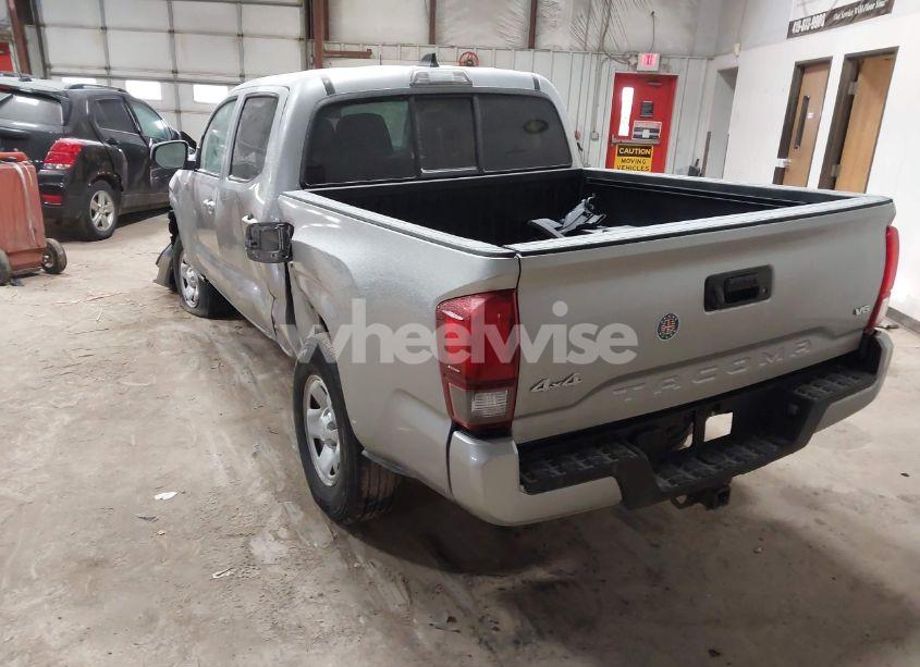 Photo 3 of 2022 Toyota Tacoma SR V6 (VIN 3TMCZ5ANXNM530930)