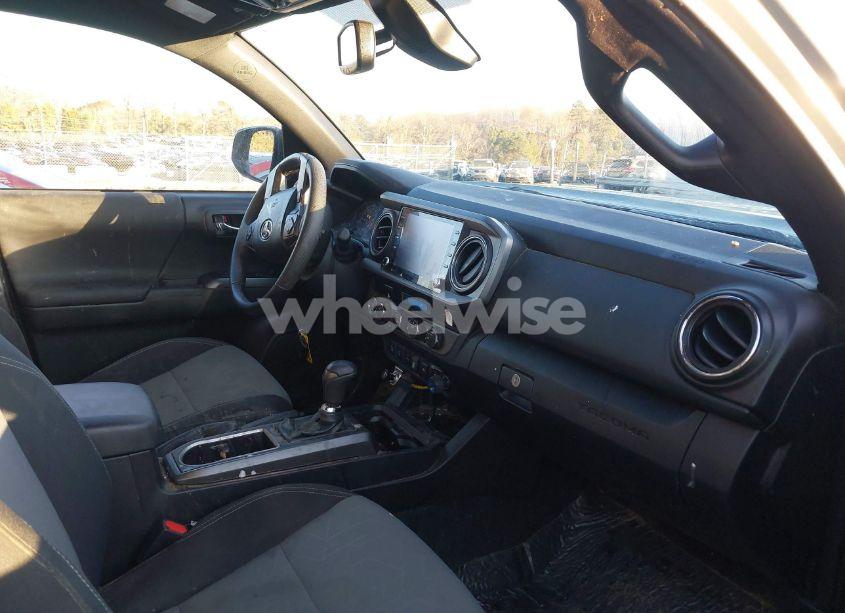 Photo 5 of 2023 Toyota Tacoma TRD OFF ROAD (VIN 3TMCZ5ANXPM618542)