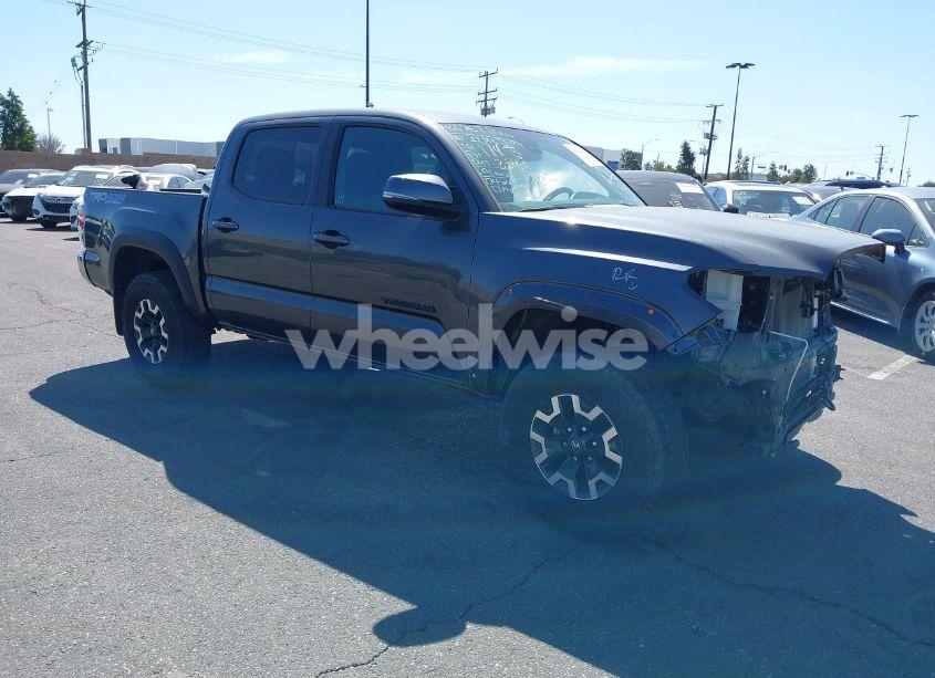2023 Toyota Tacoma TRD OFF ROAD (VIN 3TMCZ5ANXPM633042) main photo