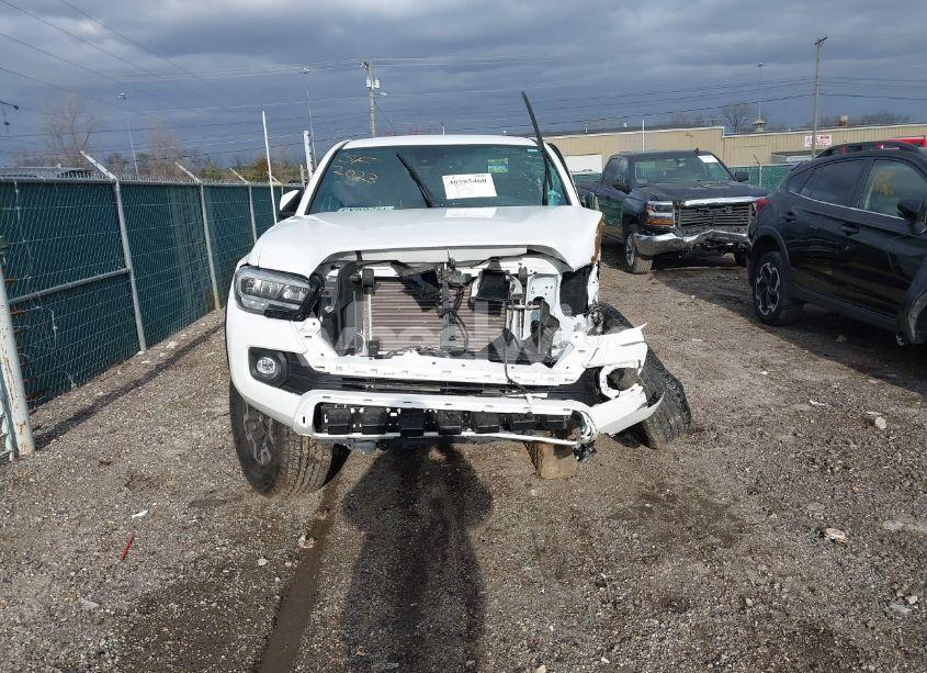 Photo 11 of 2023 Toyota Tacoma TRD OFF ROAD (VIN 3TMCZ5ANXPM641187)