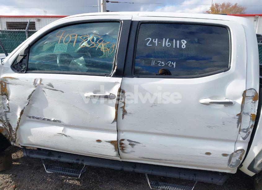 Photo 13 of 2023 Toyota Tacoma TRD OFF ROAD (VIN 3TMCZ5ANXPM641187)