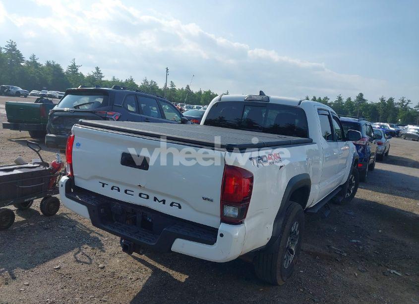 Photo 4 of 2018 Toyota Tacoma TRD OFF ROAD (VIN 3TMDZ5BN0JM041160)