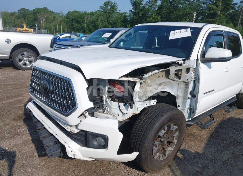 Photo 6 of 2018 Toyota Tacoma TRD OFF ROAD (VIN 3TMDZ5BN0JM041160)