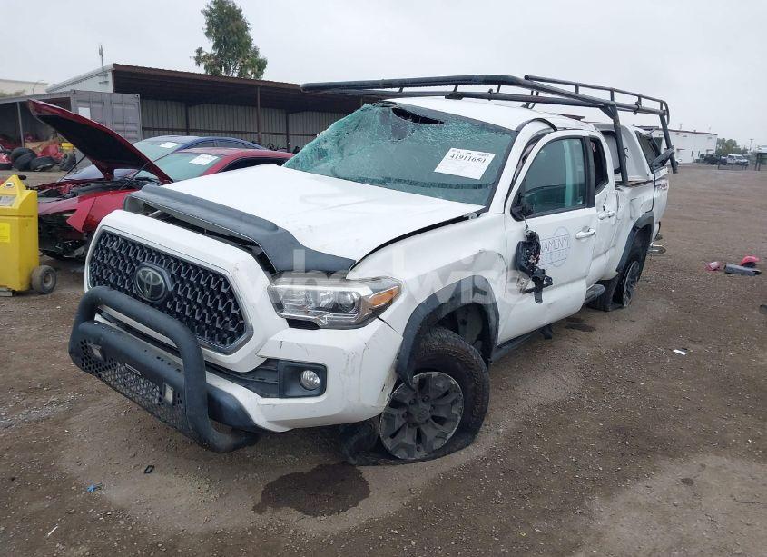 Photo 2 of 2019 Toyota Tacoma TRD OFF ROAD (VIN 3TMDZ5BN0KM069526)