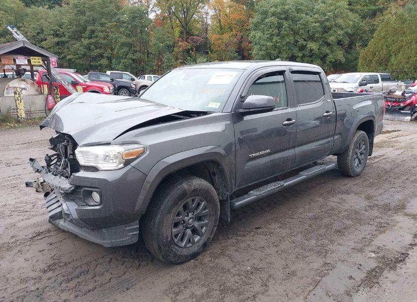 Photo 2 of 2021 Toyota Tacoma SR5 V6 (VIN 3TMDZ5BN0MM105962)