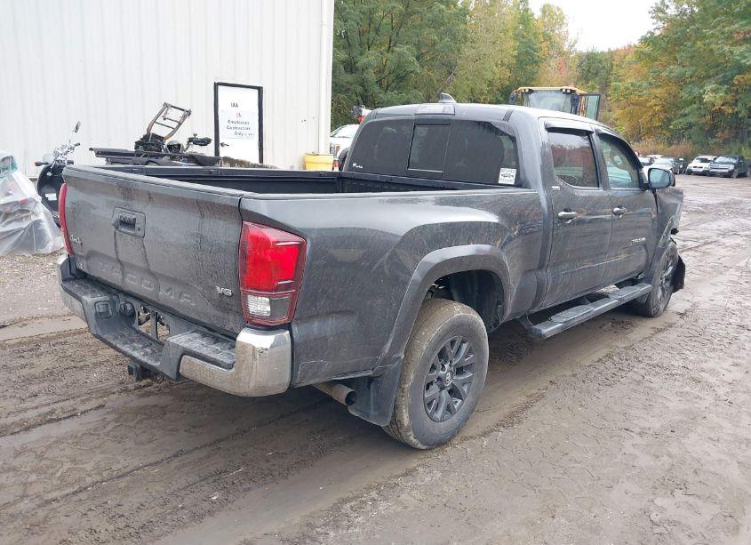 Photo 4 of 2021 Toyota Tacoma SR5 V6 (VIN 3TMDZ5BN0MM105962)