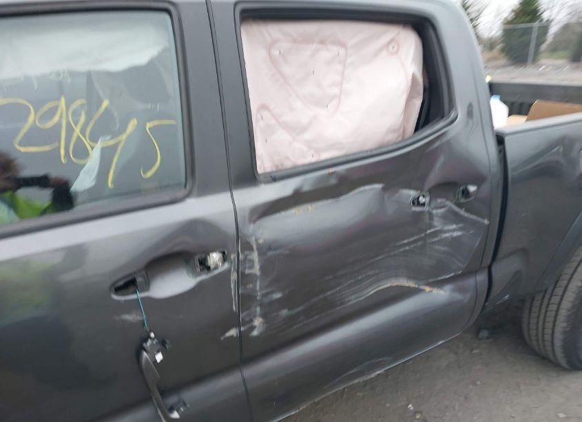 Photo 17 of 2021 Toyota Tacoma TRD OFF-ROAD (VIN 3TMDZ5BN0MM111650)