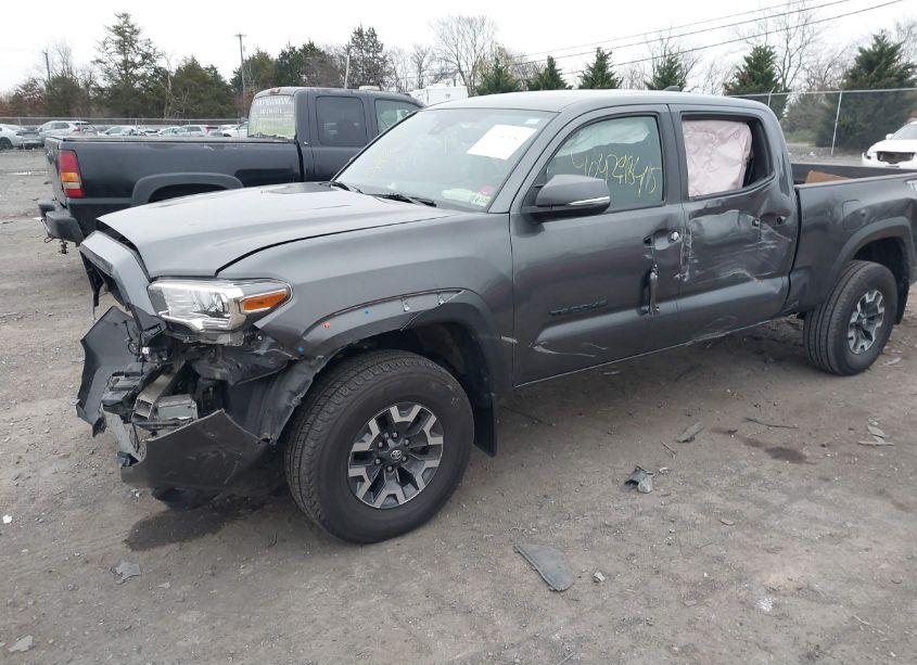 Photo 2 of 2021 Toyota Tacoma TRD OFF-ROAD (VIN 3TMDZ5BN0MM111650)