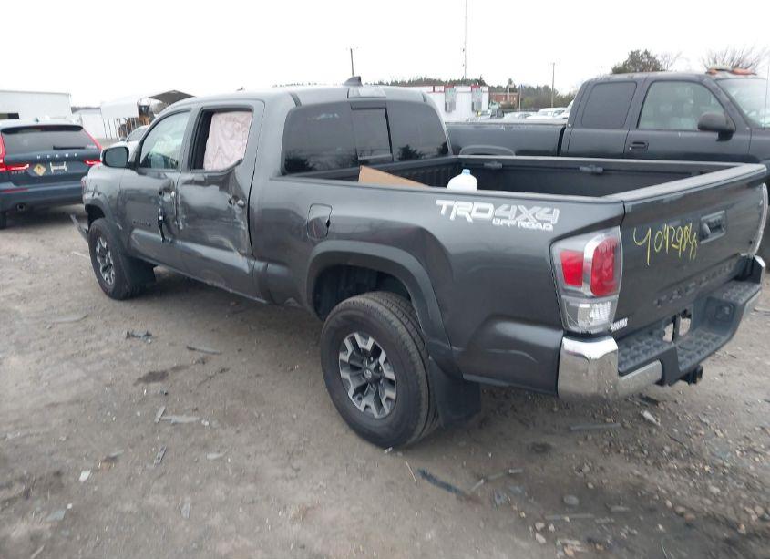 Photo 3 of 2021 Toyota Tacoma TRD OFF-ROAD (VIN 3TMDZ5BN0MM111650)