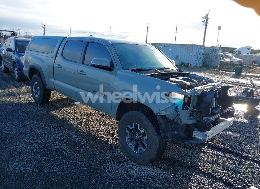2022 Toyota Tacoma TRD OFF ROAD (VIN 3TMDZ5BN0NM137912) main photo