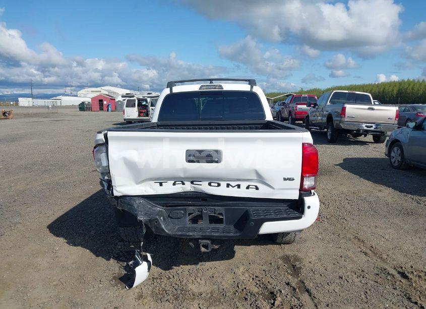 Photo 16 of 2017 Toyota Tacoma TRD OFF ROAD (VIN 3TMDZ5BN1HM014950)