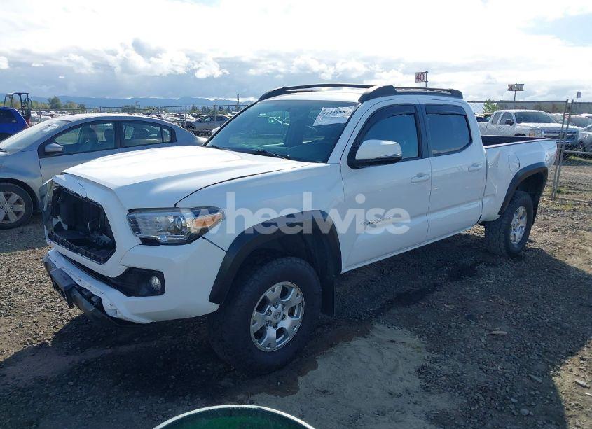 Photo 2 of 2017 Toyota Tacoma TRD OFF ROAD (VIN 3TMDZ5BN1HM014950)