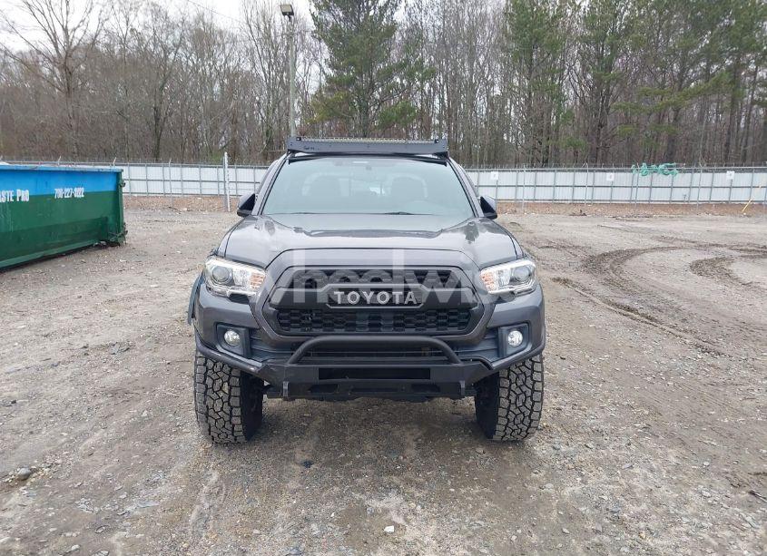 Photo 12 of 2017 Toyota Tacoma TRD OFF ROAD (VIN 3TMDZ5BN1HM021039)