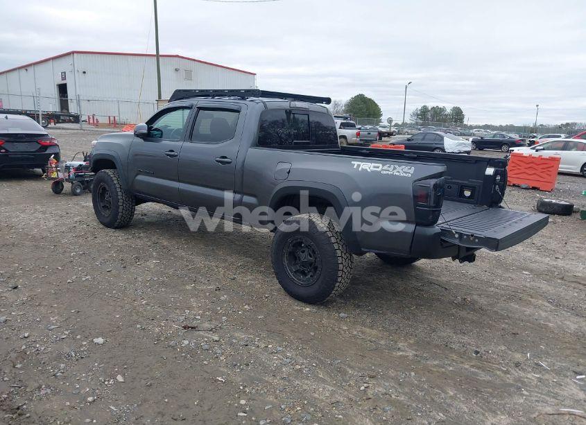 Photo 3 of 2017 Toyota Tacoma TRD OFF ROAD (VIN 3TMDZ5BN1HM021039)