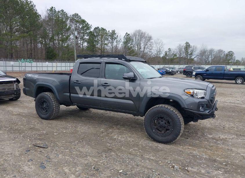 Photo 6 of 2017 Toyota Tacoma TRD OFF ROAD (VIN 3TMDZ5BN1HM021039)