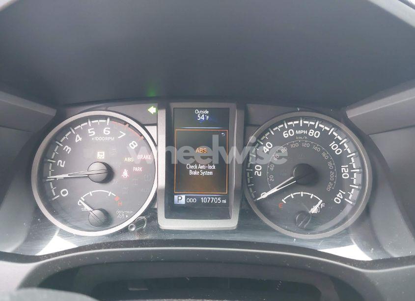 Photo 7 of 2017 Toyota Tacoma TRD OFF ROAD (VIN 3TMDZ5BN1HM021039)